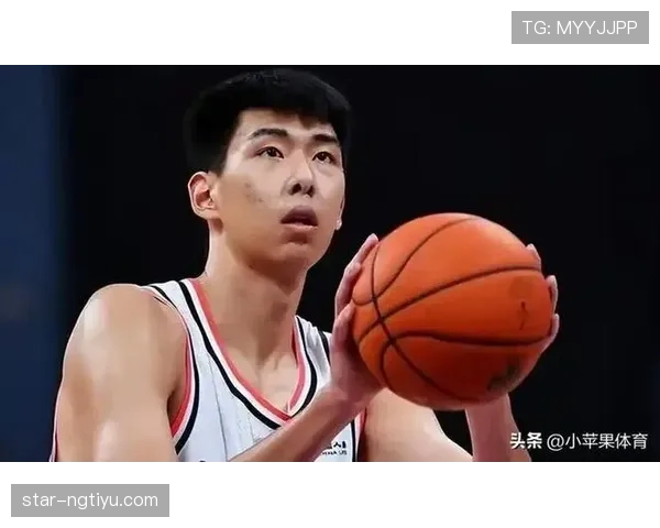 身体冲撞是否构成犯规？关键看动作是否具有侵略性与危险性